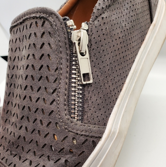 Report Alexa Dark Gray Perforated Comfort Slip on Loafer Sneakers - Picture 3 of 6